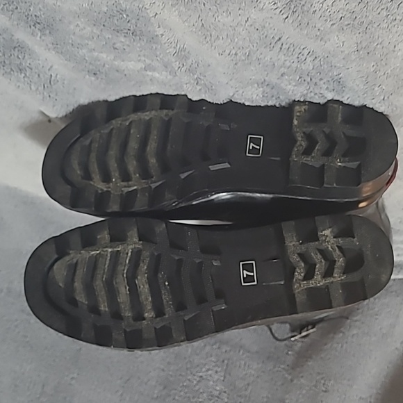 Chooka Ed Hardy Skull and Rose Rain Boots - Picture 4 of 7